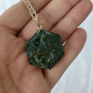 Necklaces & Pendants